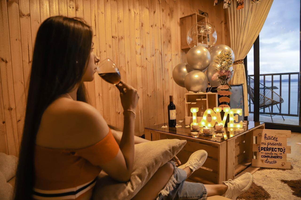 Cabañas en la Laguna de Tota